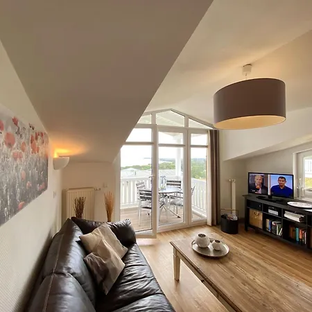 Haus Having 41 Mit Balkon Und Meerblick * Goehren (Ruegen)