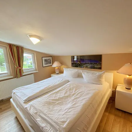 Haus Having 41 Mit Balkon Und Meerblick Goehren (Ruegen)